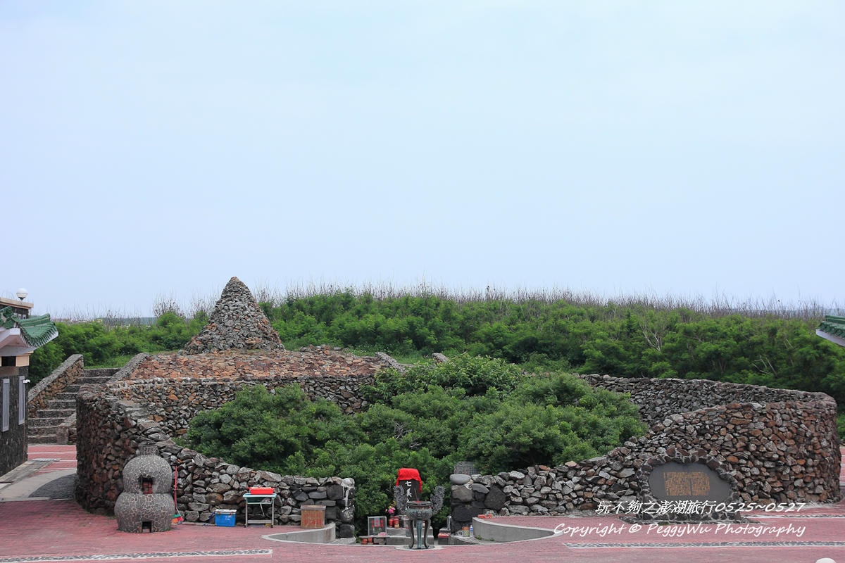 20251013-4mlew 20251013-4mlew