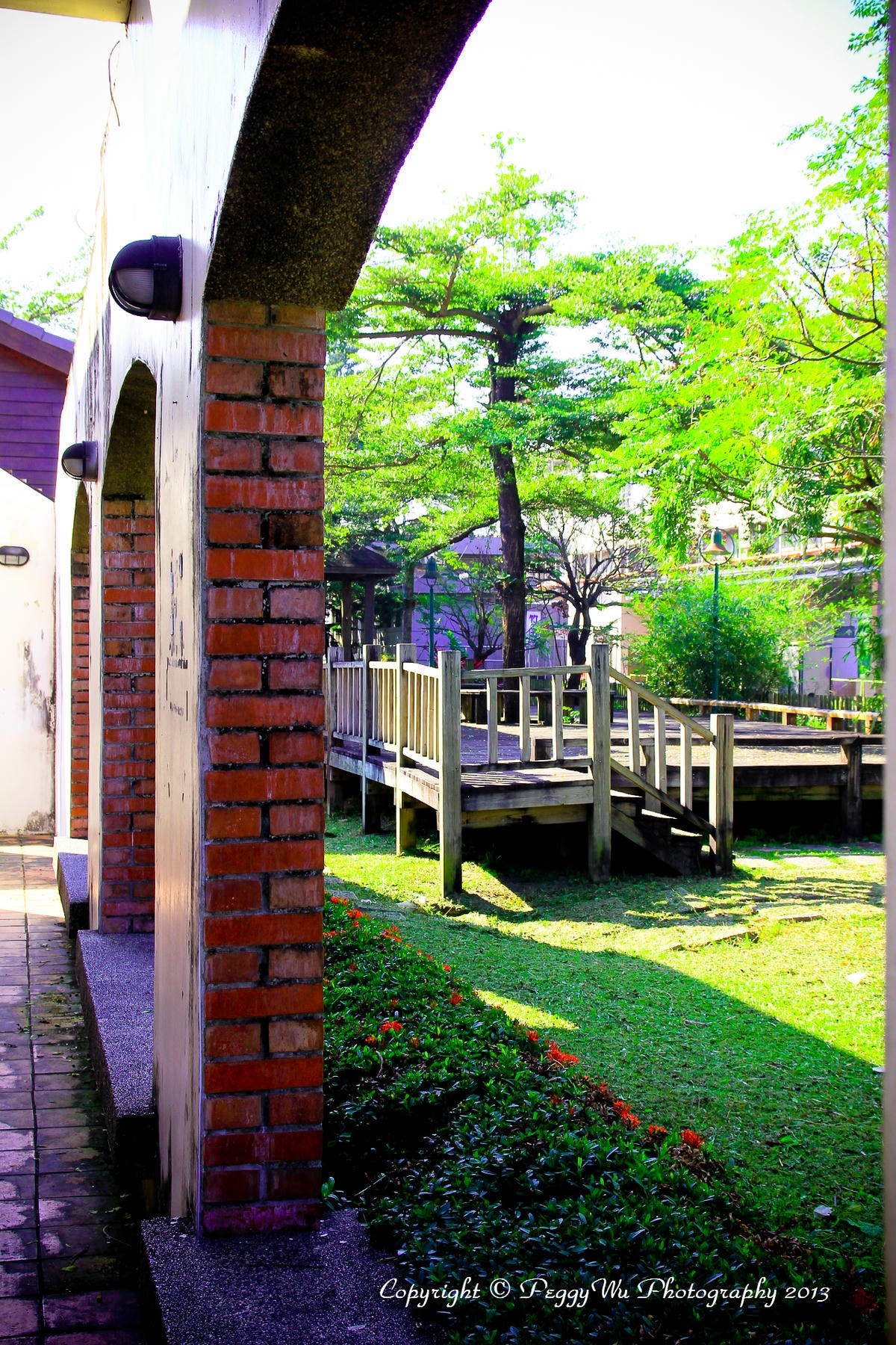 20251013-zg1y4 20251013-zg1y4