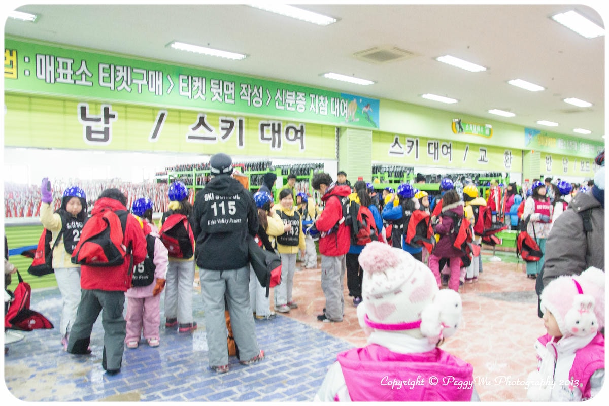 20251013-xj52d 20251013-xj52d