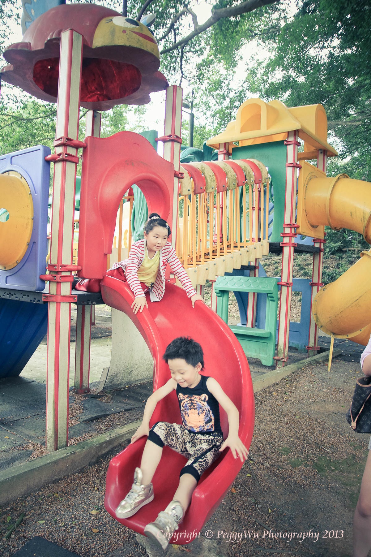 20251013-apew9 20251013-apew9