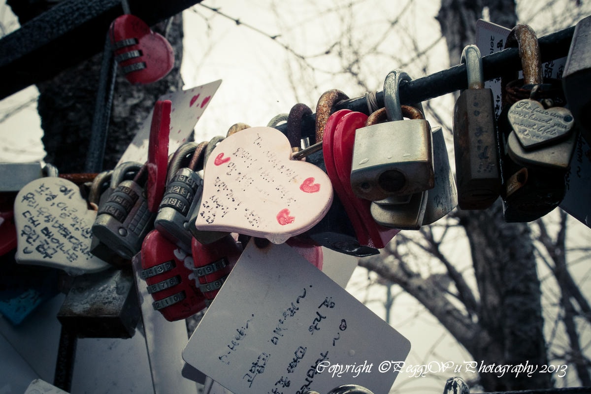 20251013-9z9qv 20251013-9z9qv