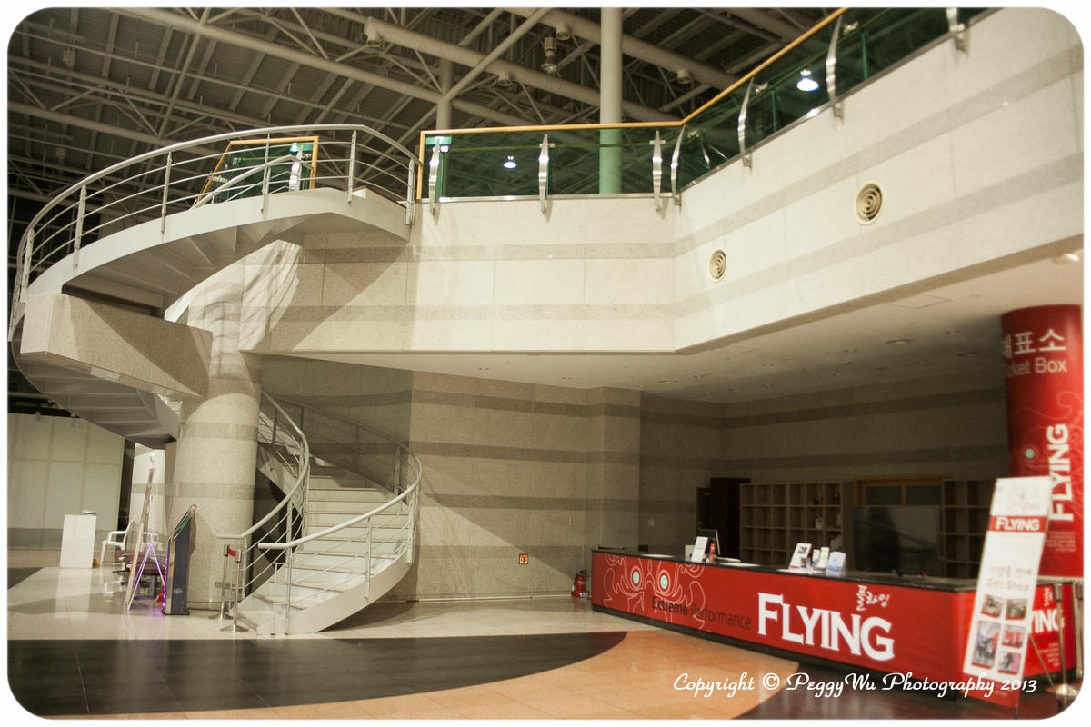 20251013-fy9g4 20251013-fy9g4