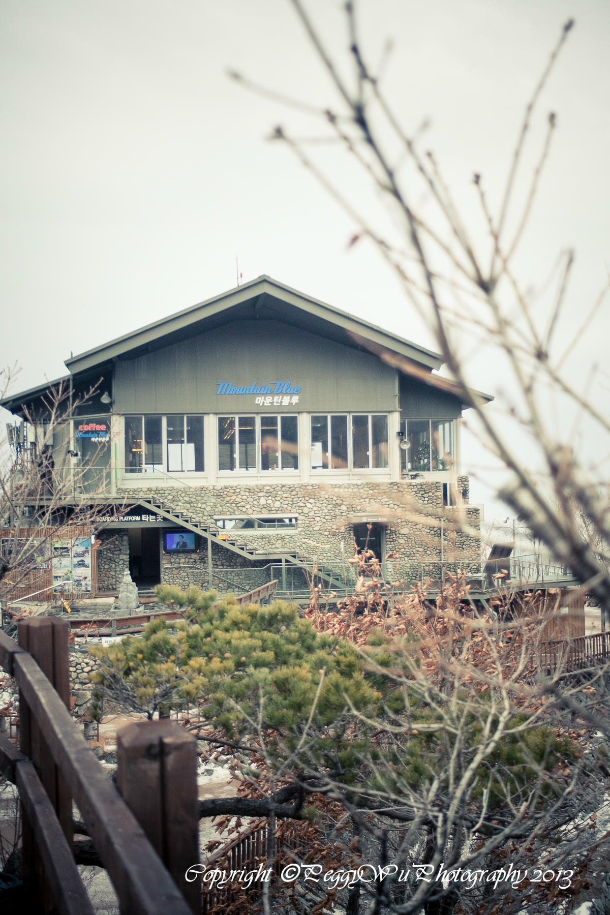 20251013-mk9yz 20251013-mk9yz