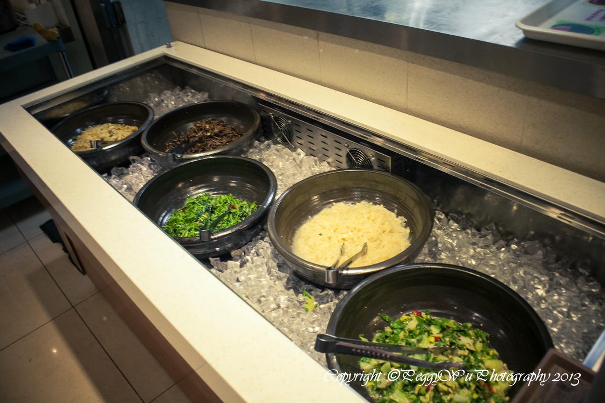 20251013-qj9kv 20251013-qj9kv