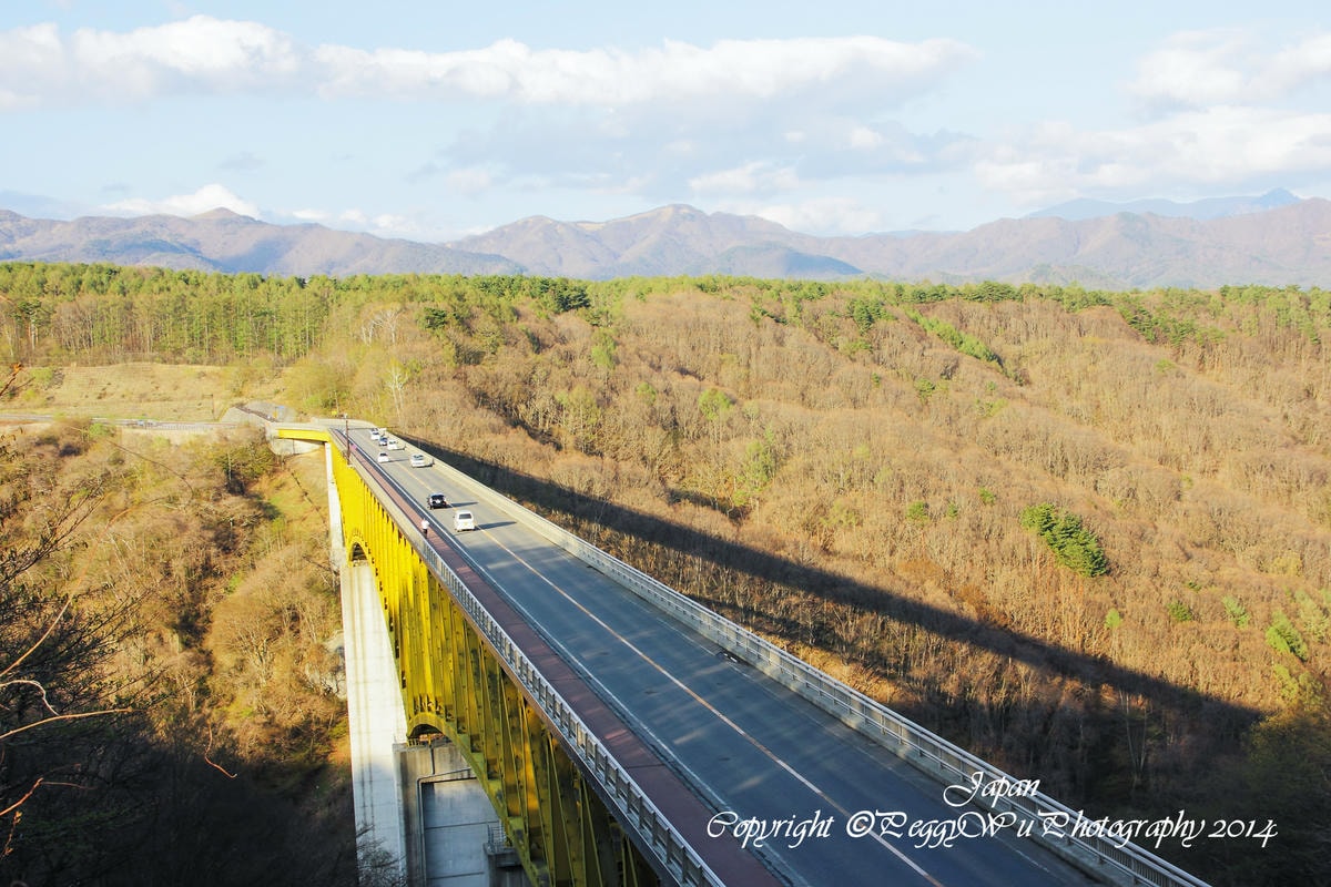 20251013-8f9bv 20251013-8f9bv