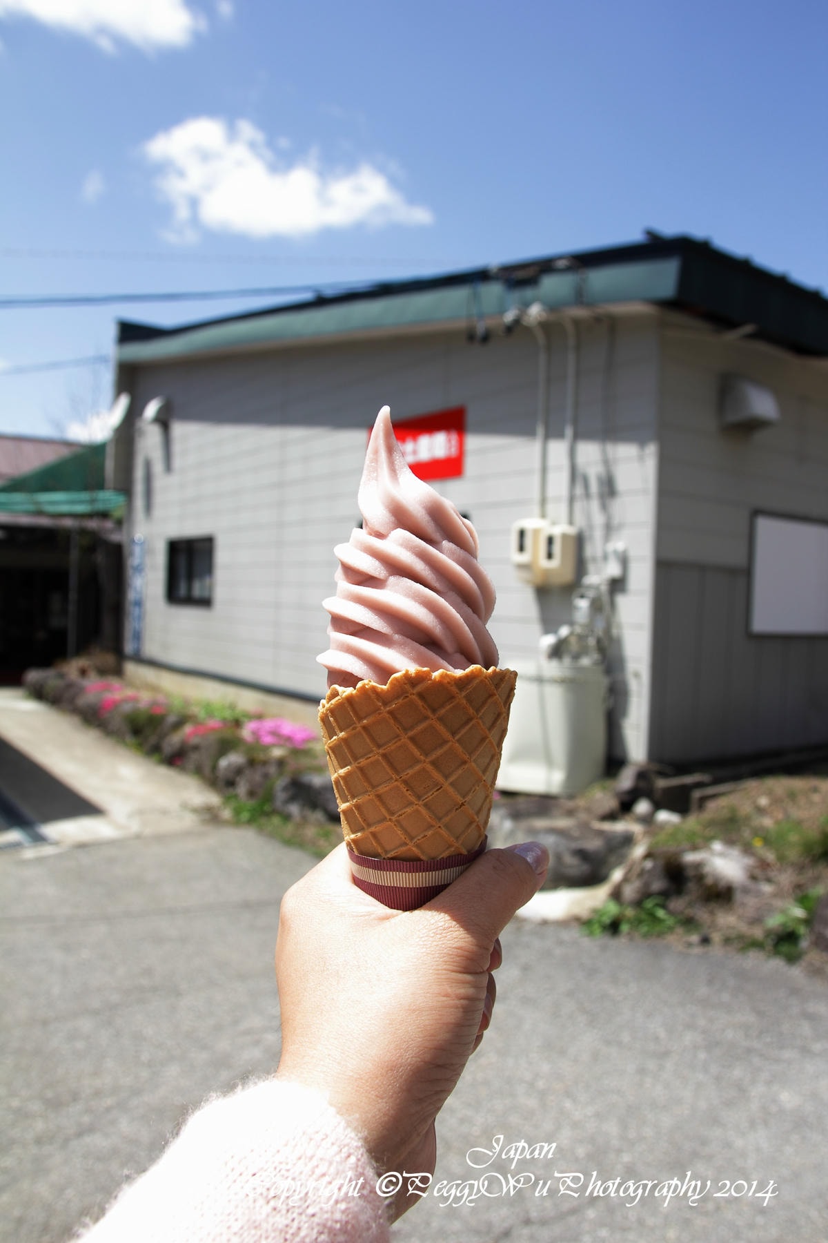 20251013-w0u5h 20251013-w0u5h