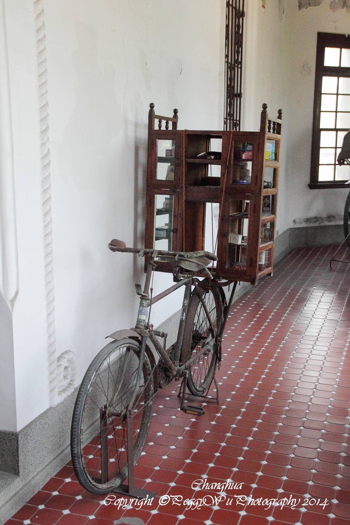 20251013-sxn3q 20251013-sxn3q