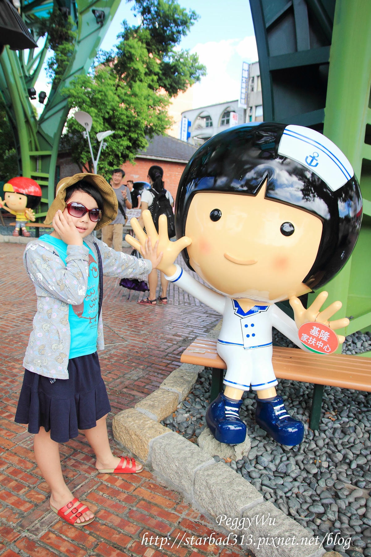 20251013-4z4k0 20251013-4z4k0