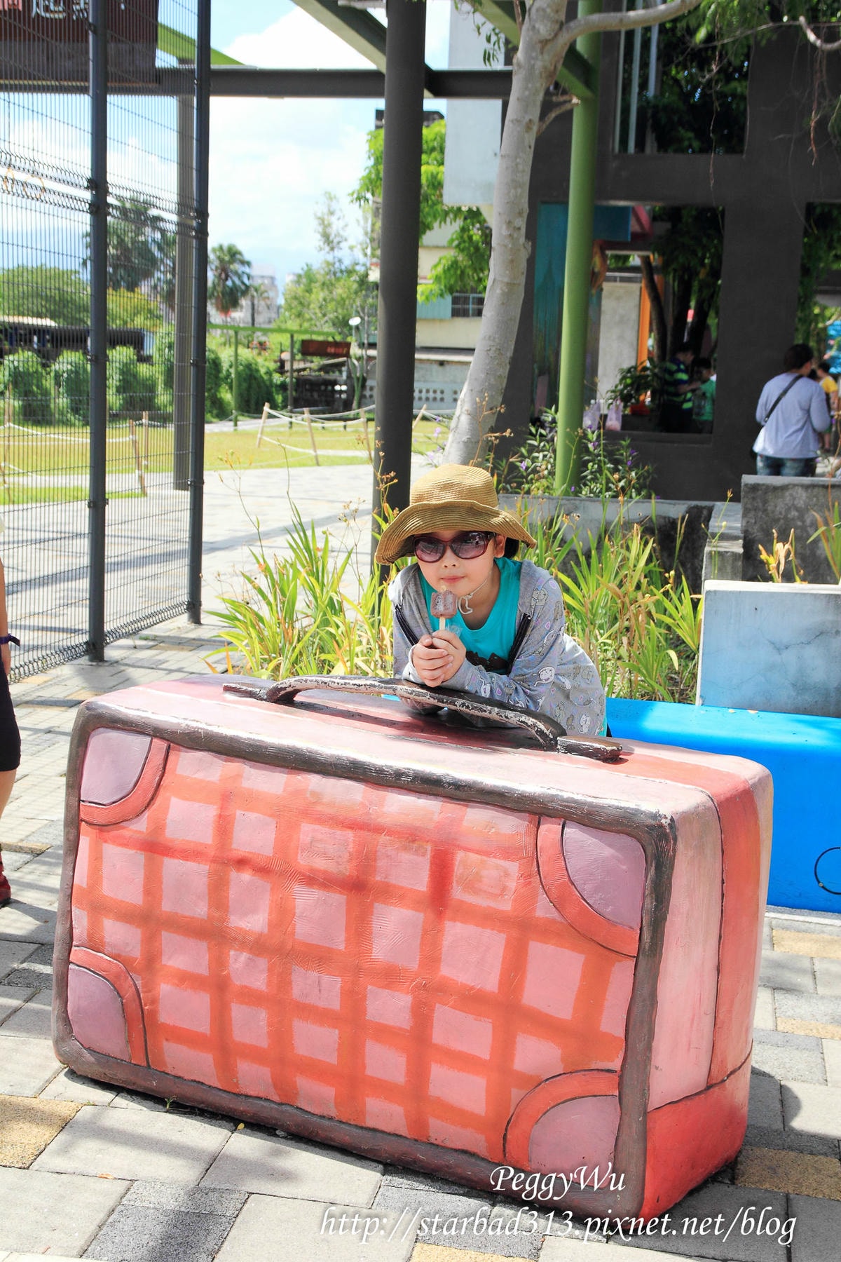 20251013-f7pim 20251013-f7pim