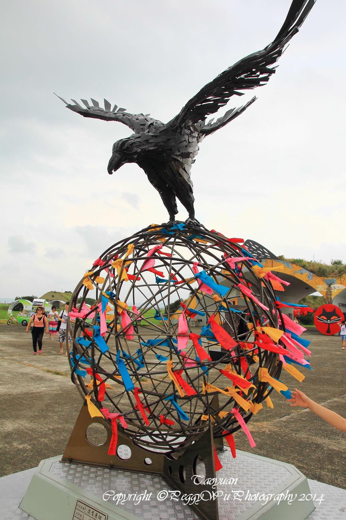 20251013-v8gek 20251013-v8gek