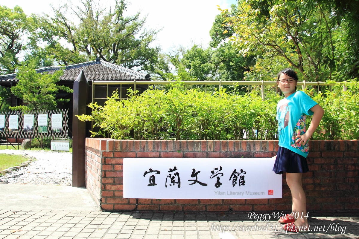 20251013-iz59z 20251013-iz59z