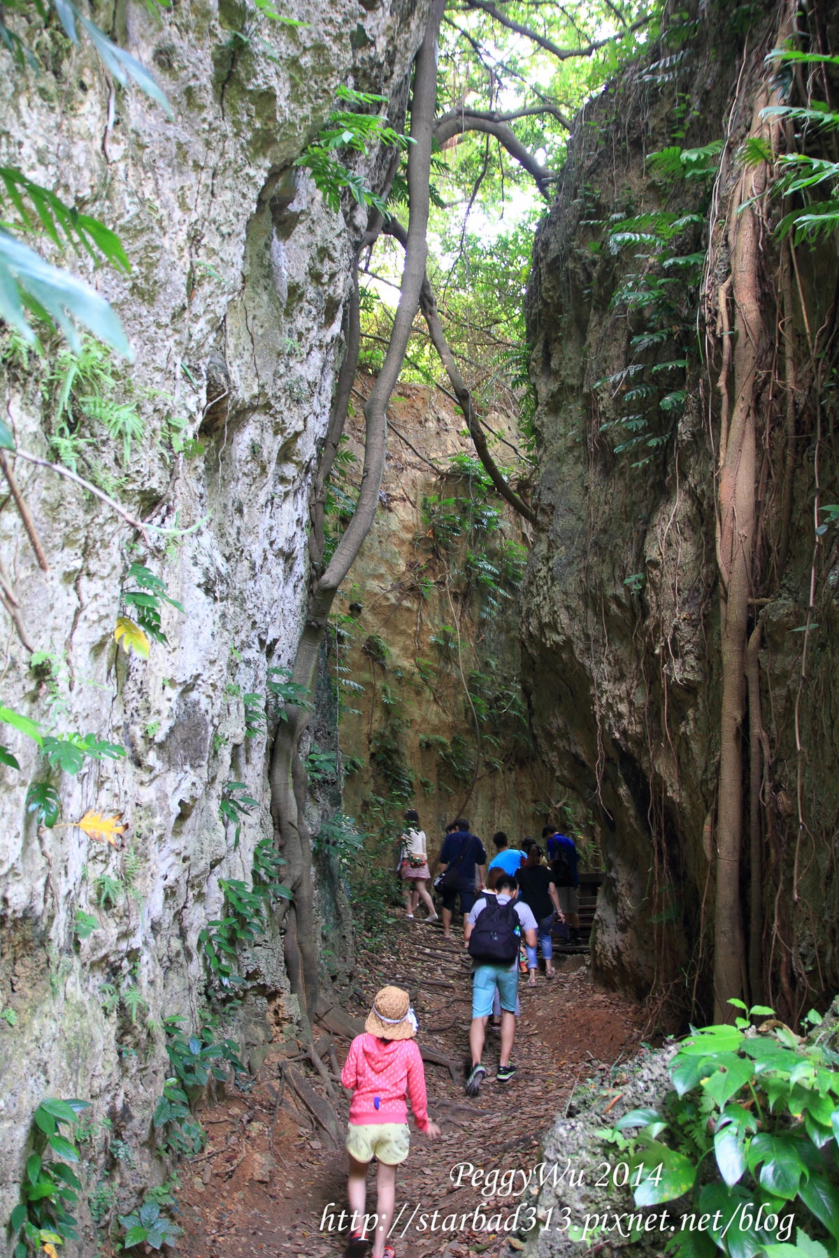 20251013-xkp7m 20251013-xkp7m