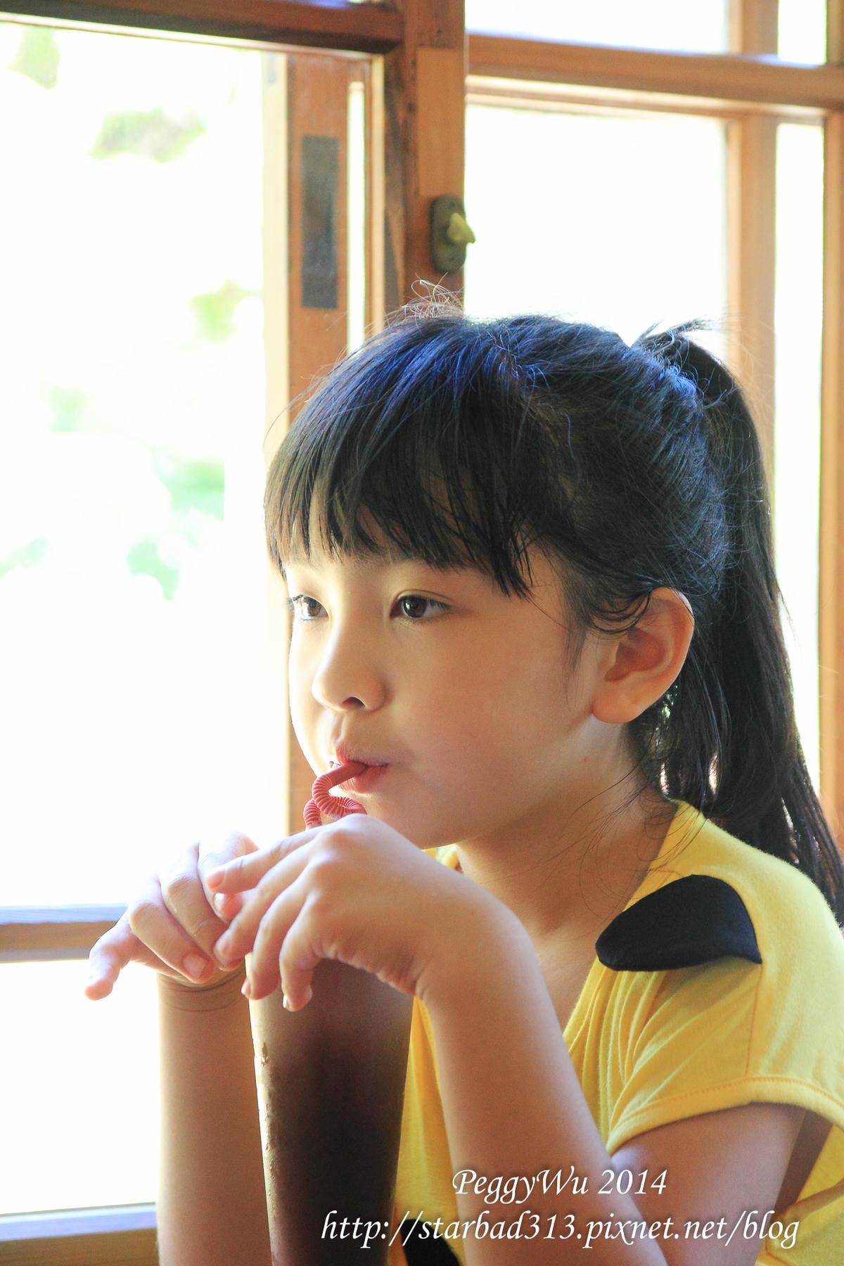 20251013-y8vkk 20251013-y8vkk