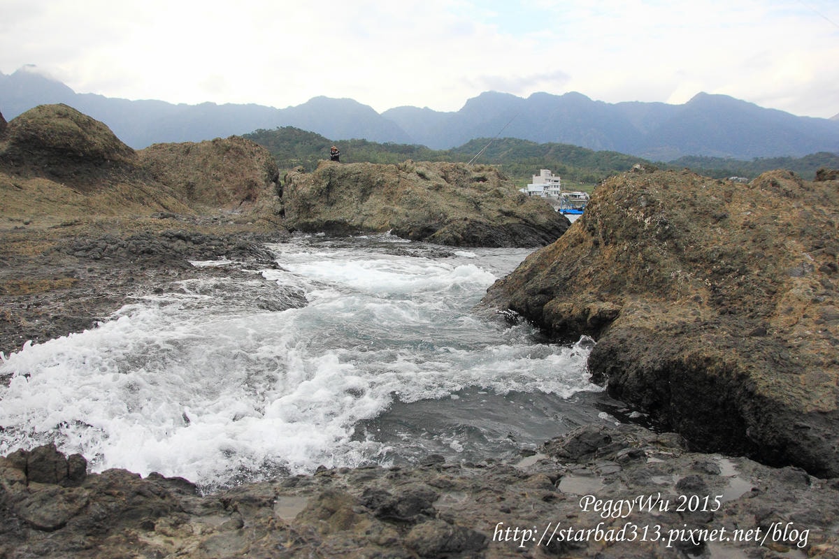 20251013-f8wk0 20251013-f8wk0