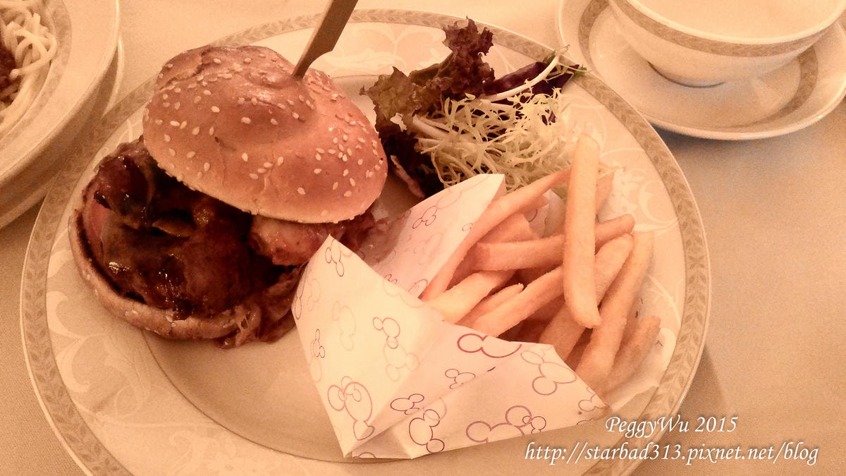 20251013-e6x7i 20251013-e6x7i