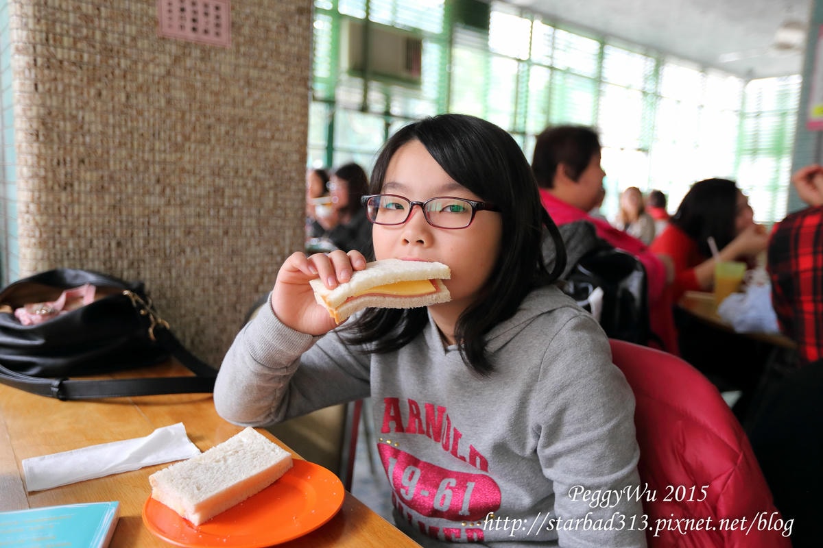 20251013-mr4fc 20251013-mr4fc