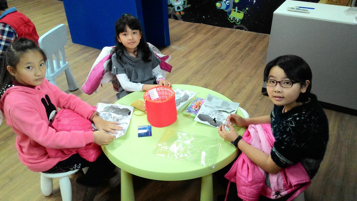 20251013-rk6ol 20251013-rk6ol