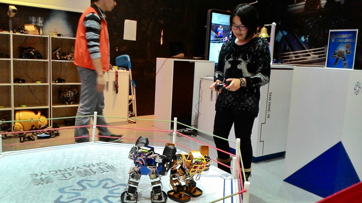 20251013-wko5y 20251013-wko5y