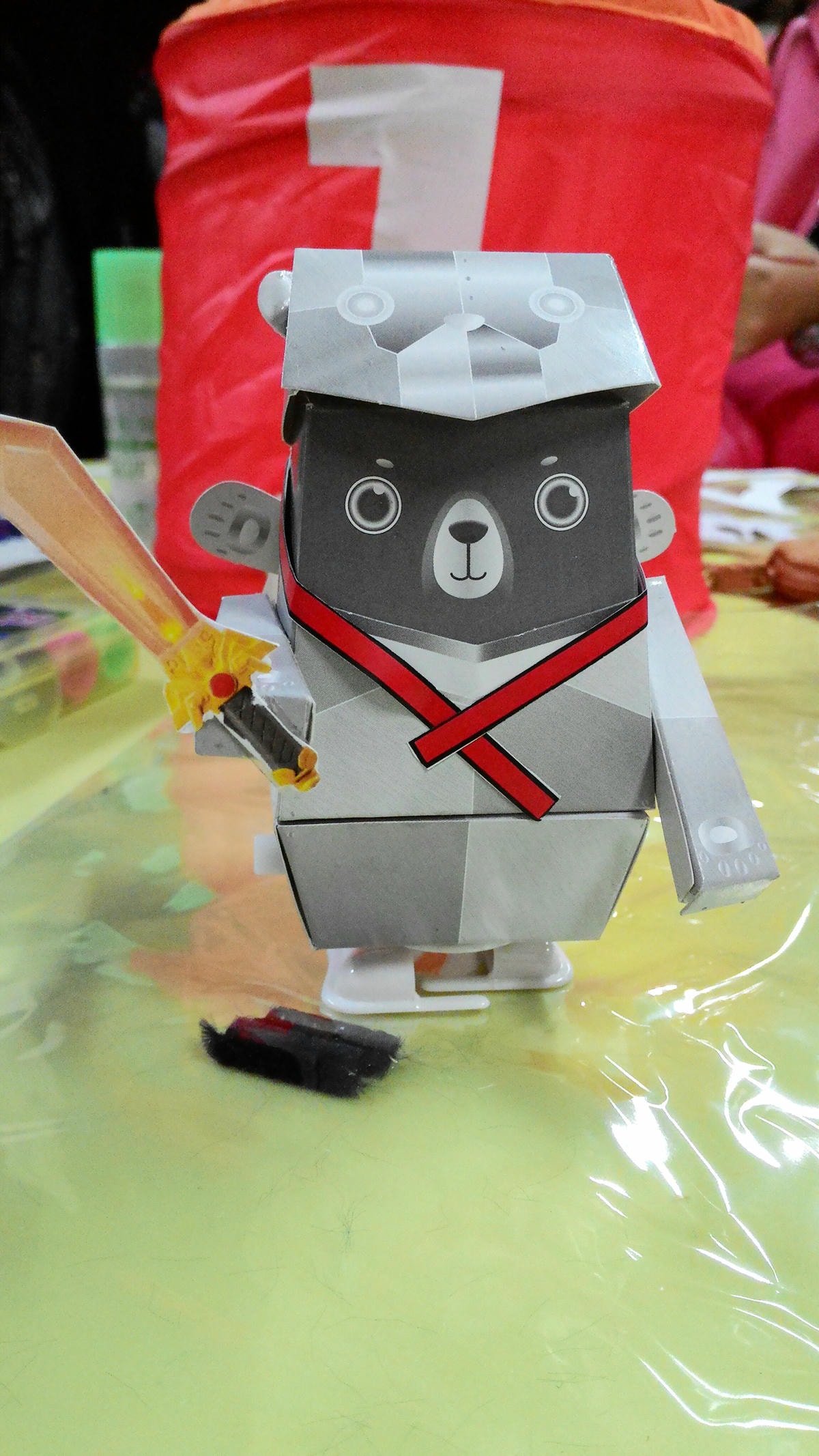 20251013-y0cq6 20251013-y0cq6