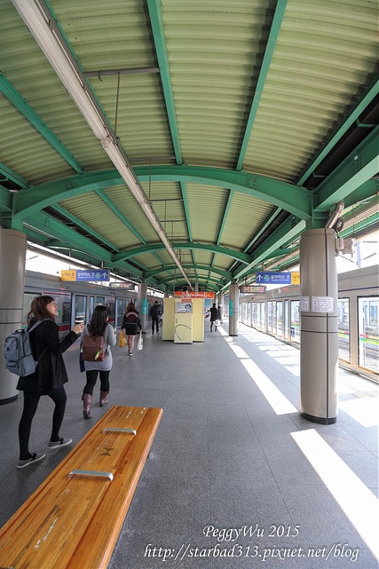 20251013-4qnn7 20251013-4qnn7