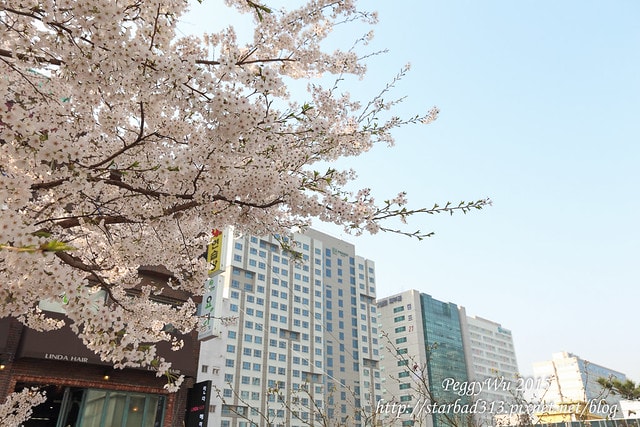 20251013-avt2q 20251013-avt2q