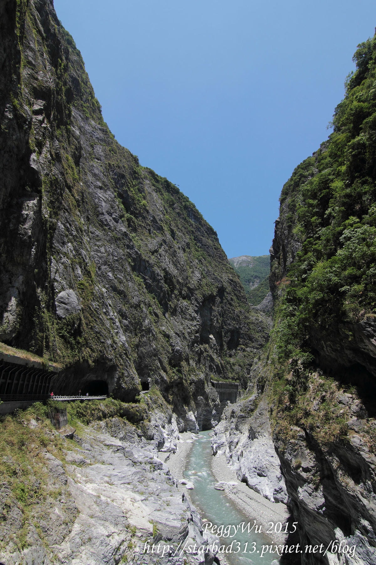 20251013-p4rqx 20251013-p4rqx