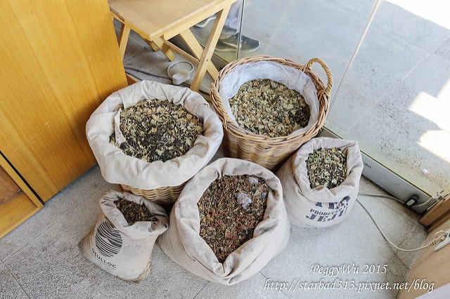 20251013-6xaem 20251013-6xaem