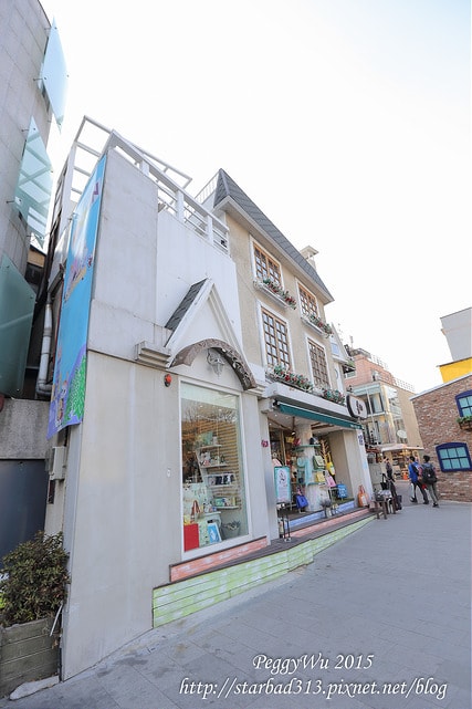 20251013-j02vq 20251013-j02vq