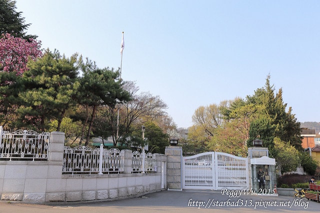 20251013-k0lxj 20251013-k0lxj