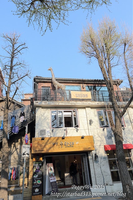 20251013-vj4y0 20251013-vj4y0