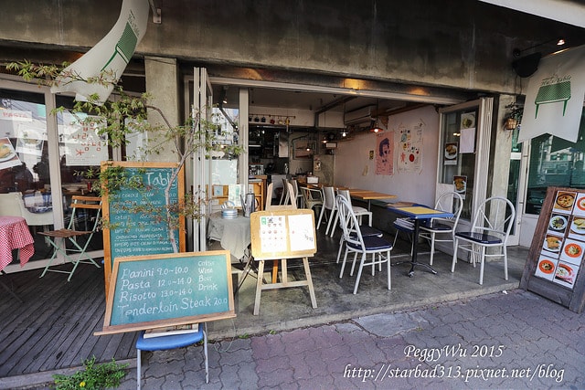 20251013-wjz5o 20251013-wjz5o