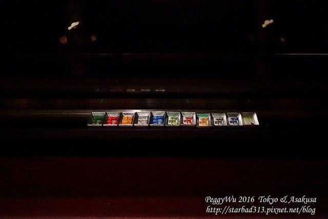 20251013-8r0xm 20251013-8r0xm