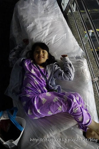 20251013-1nzwi 20251013-1nzwi