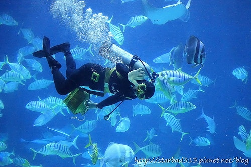 20251013-547gz 20251013-547gz