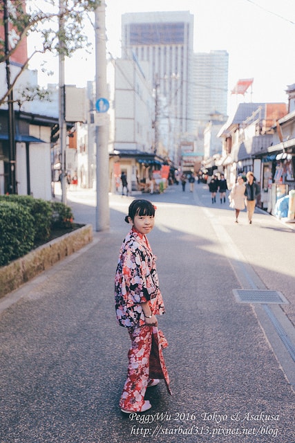 20251013-w1rgq 20251013-w1rgq