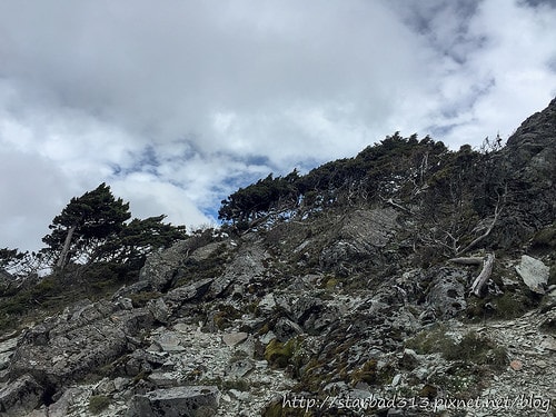 20251013-5ig2p 20251013-5ig2p