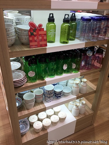 20251013-7vlm4 20251013-7vlm4