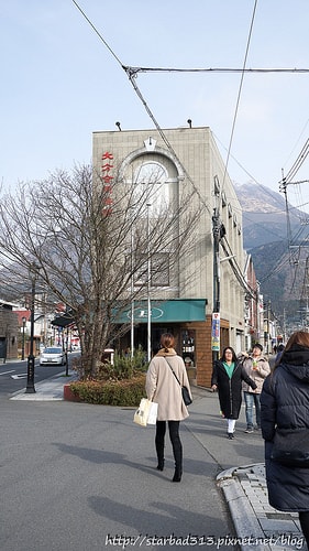 20251013-k9hl8 20251013-k9hl8