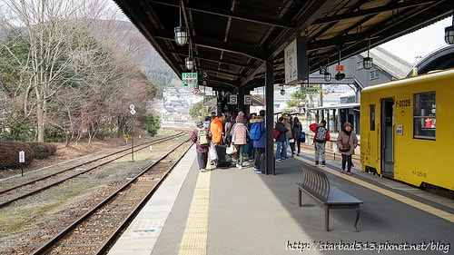 20251013-lu8rr 20251013-lu8rr