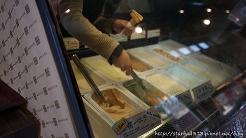 20251013-yeh8x 20251013-yeh8x