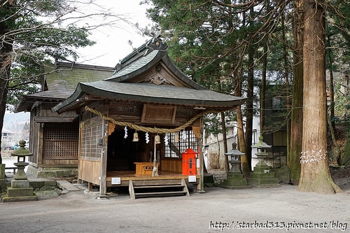 20251013-j8cx3 20251013-j8cx3