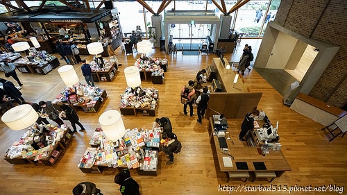 20251013-hlcqj 20251013-hlcqj