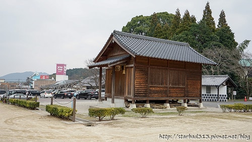 20251013-poz5a 20251013-poz5a