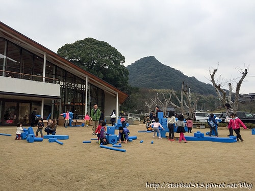 20251013-zt6pc 20251013-zt6pc