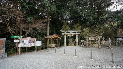 20251013-37kbr 20251013-37kbr