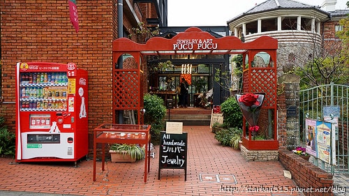 20251013-6nbwk 20251013-6nbwk