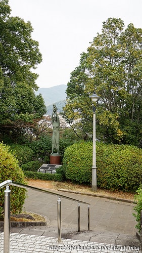 20251013-6o2n1 20251013-6o2n1