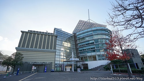 20251013-7ysn8 20251013-7ysn8