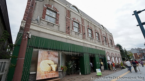 20251013-8zrux 20251013-8zrux