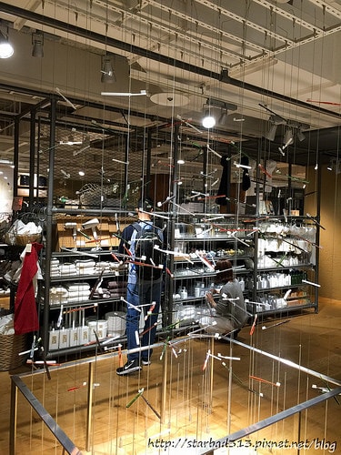 20251013-9krxb 20251013-9krxb